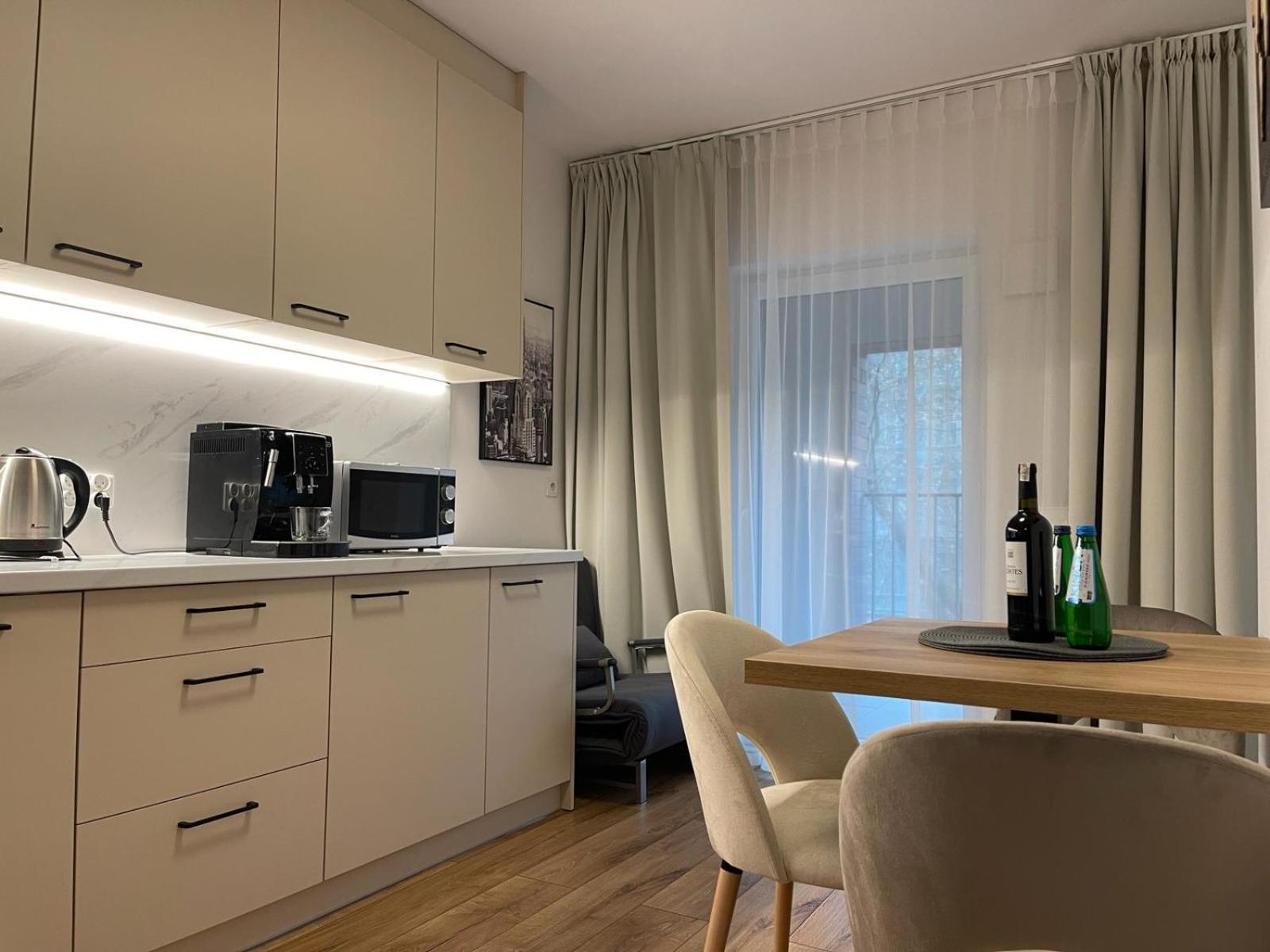 City Sense New Apartments - Main Station And City Center ヴロツワフ エクステリア 写真