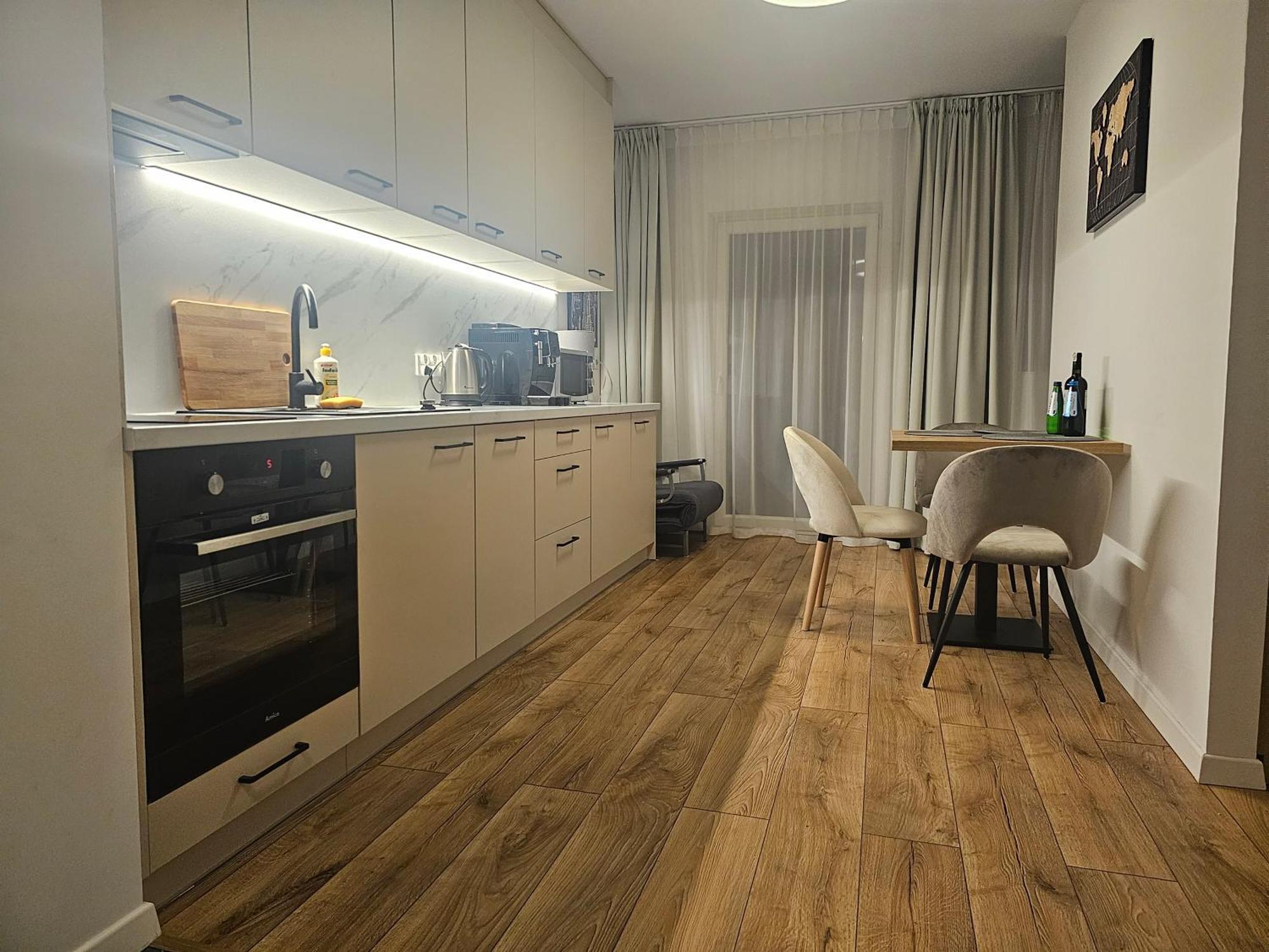 City Sense New Apartments - Main Station And City Center ヴロツワフ エクステリア 写真