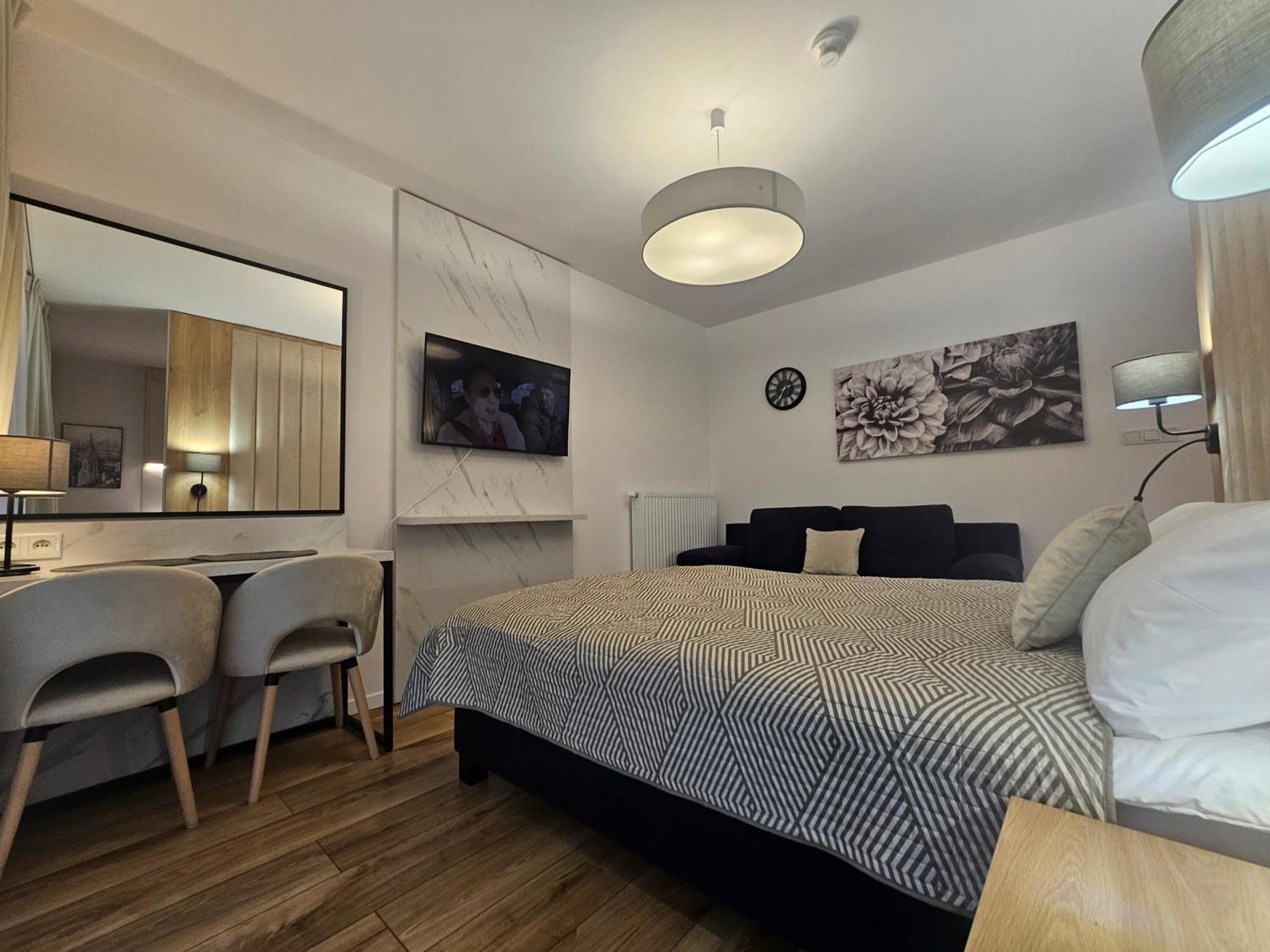 City Sense New Apartments - Main Station And City Center ヴロツワフ エクステリア 写真