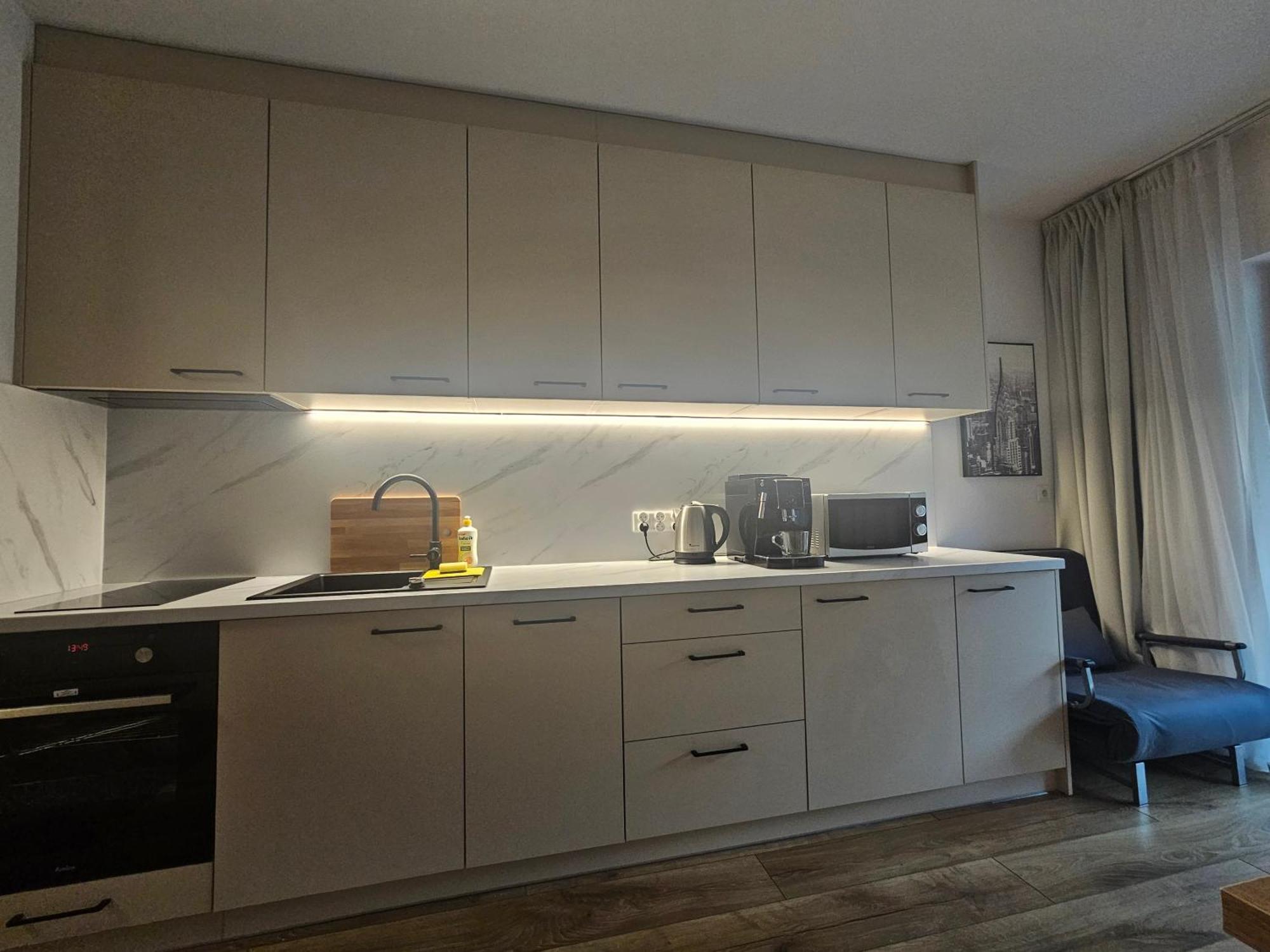 City Sense New Apartments - Main Station And City Center ヴロツワフ エクステリア 写真