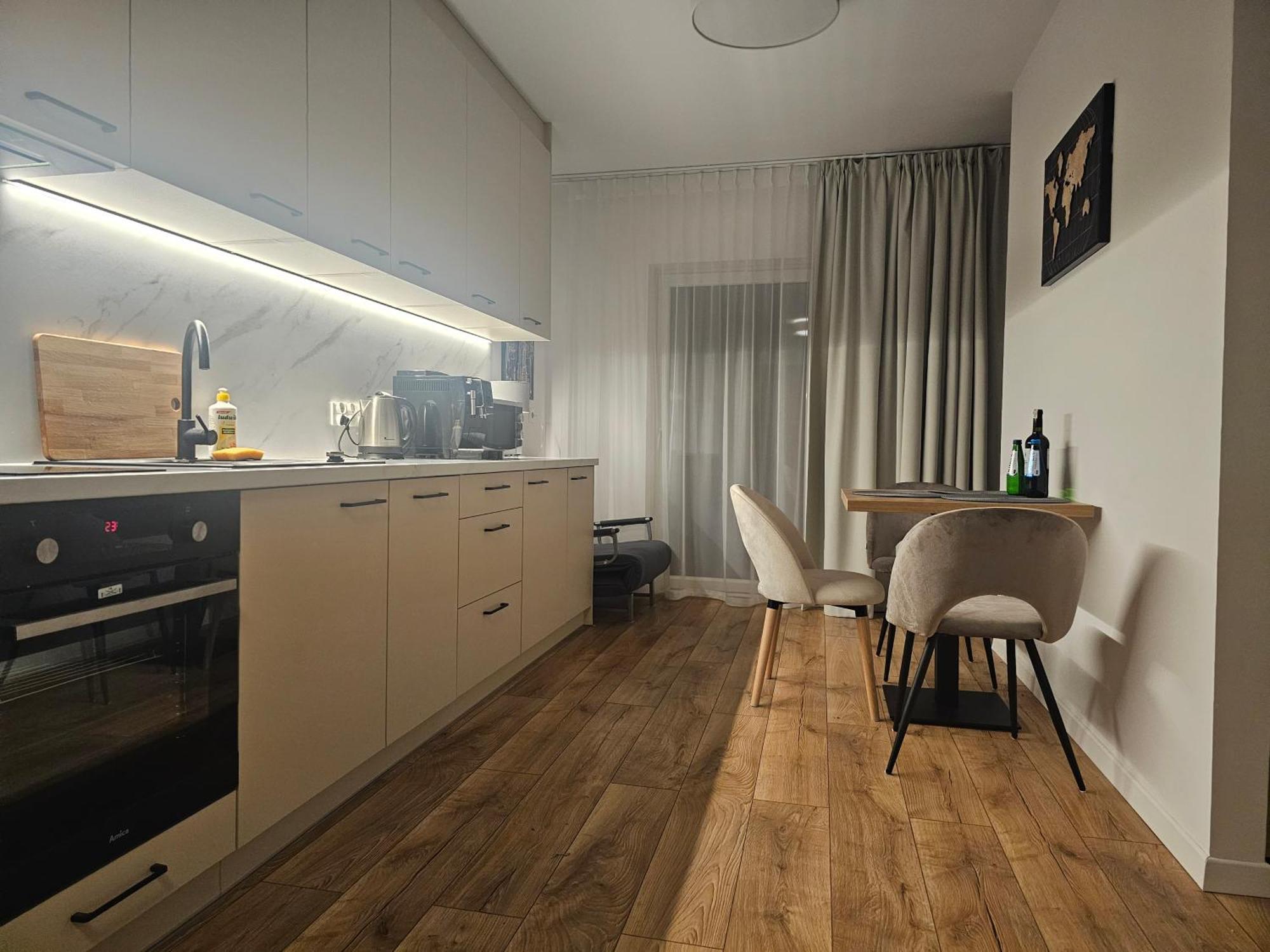 City Sense New Apartments - Main Station And City Center ヴロツワフ エクステリア 写真