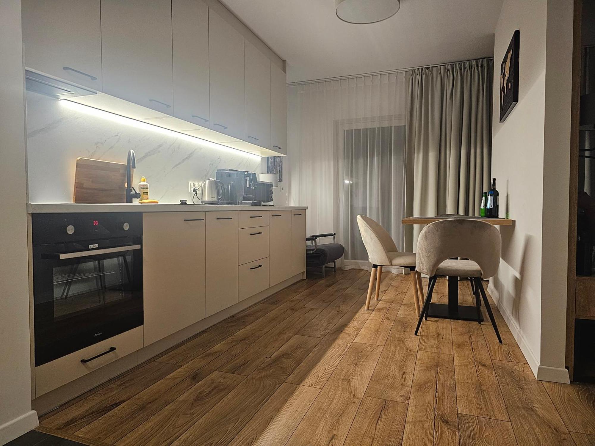 City Sense New Apartments - Main Station And City Center ヴロツワフ エクステリア 写真