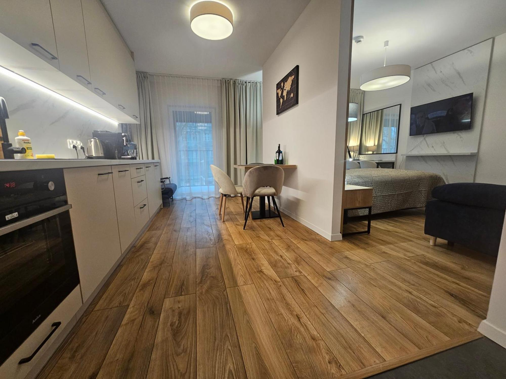 City Sense New Apartments - Main Station And City Center ヴロツワフ エクステリア 写真