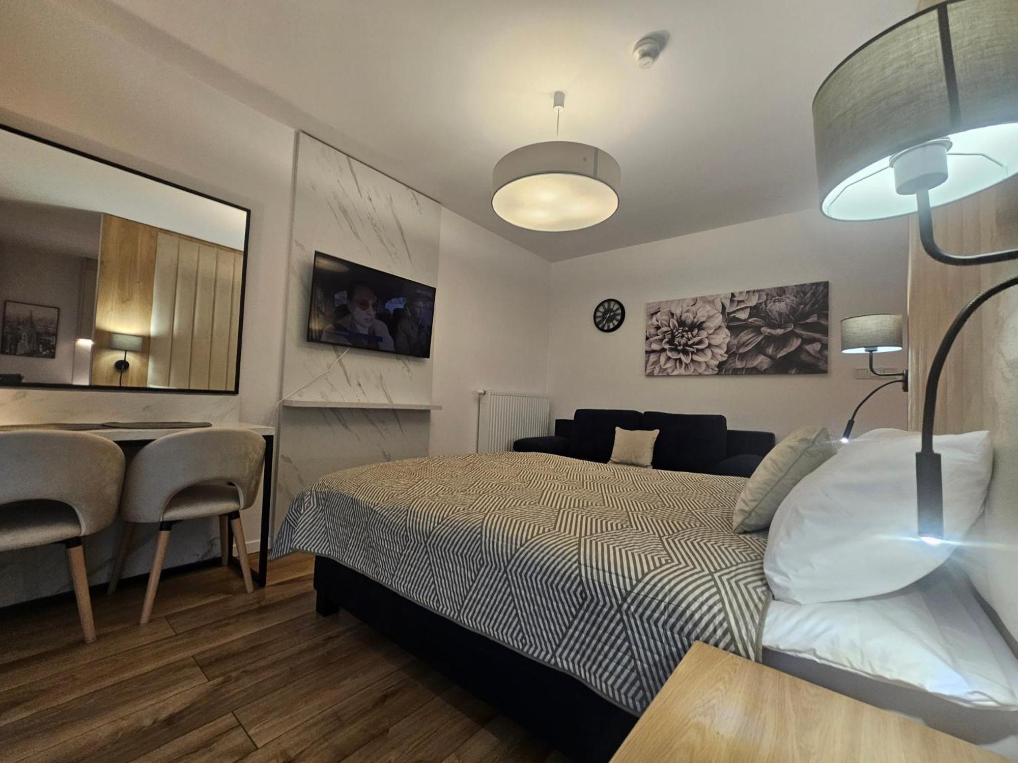 City Sense New Apartments - Main Station And City Center ヴロツワフ エクステリア 写真
